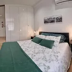Apartment Alexandre Herculano I Ii & Iii *