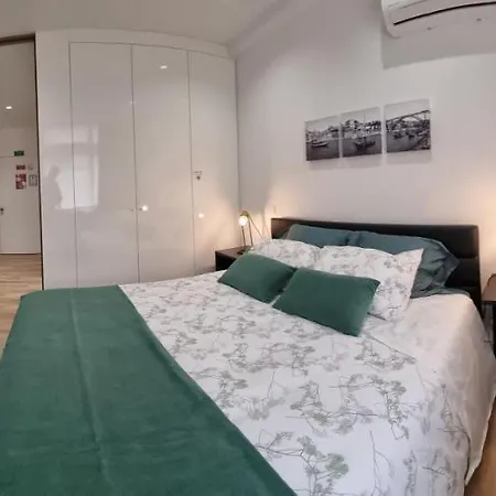 Apartmán Alexandre Herculano I Ii & Iii *