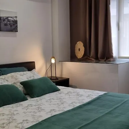 Alexandre Herculano I Ii & Iii Apartment *