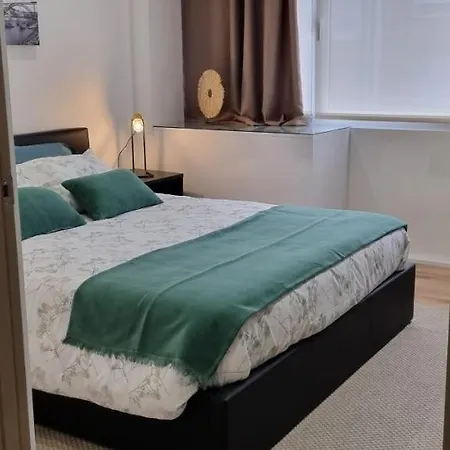 Apartamento Alexandre Herculano I Ii & Iii *