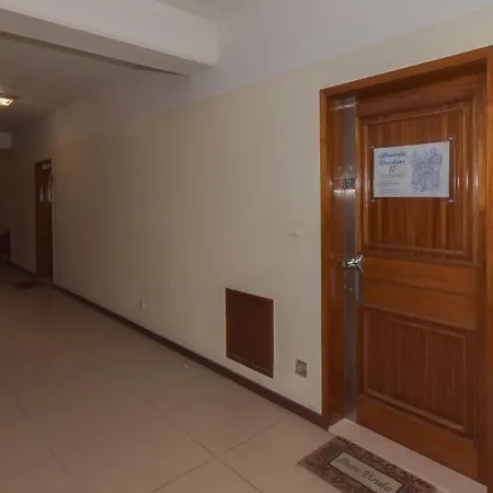 Apartman Alexandre Herculano I Ii & Iii