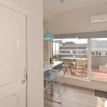Apartment Alexandre Herculano I Ii & Iii